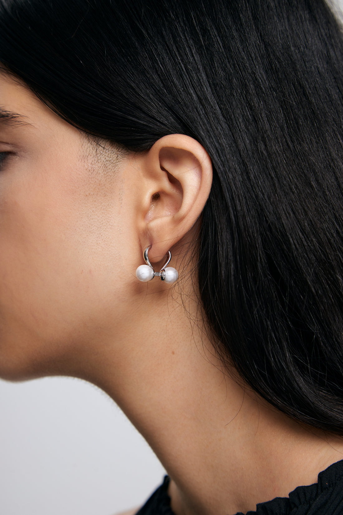 FIGURE PEARL Earrings