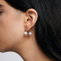 FIGURE PEARL Earrings