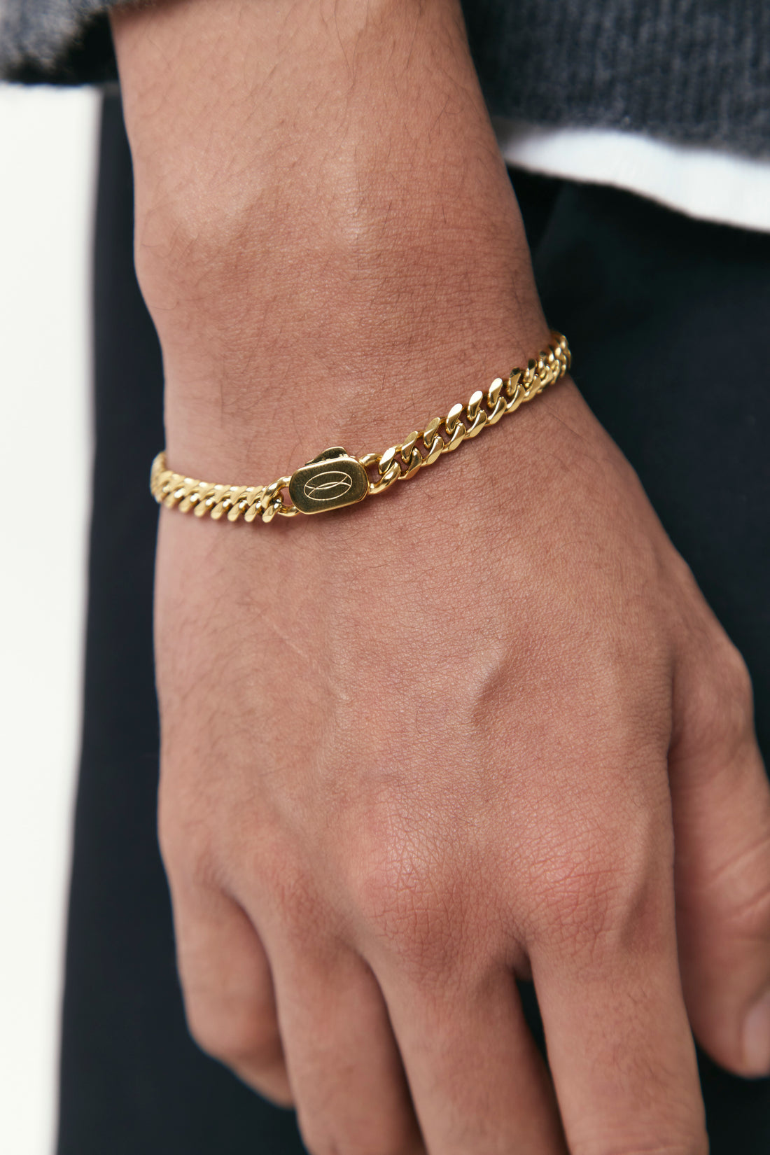 CLASSIC CURB Bracelet