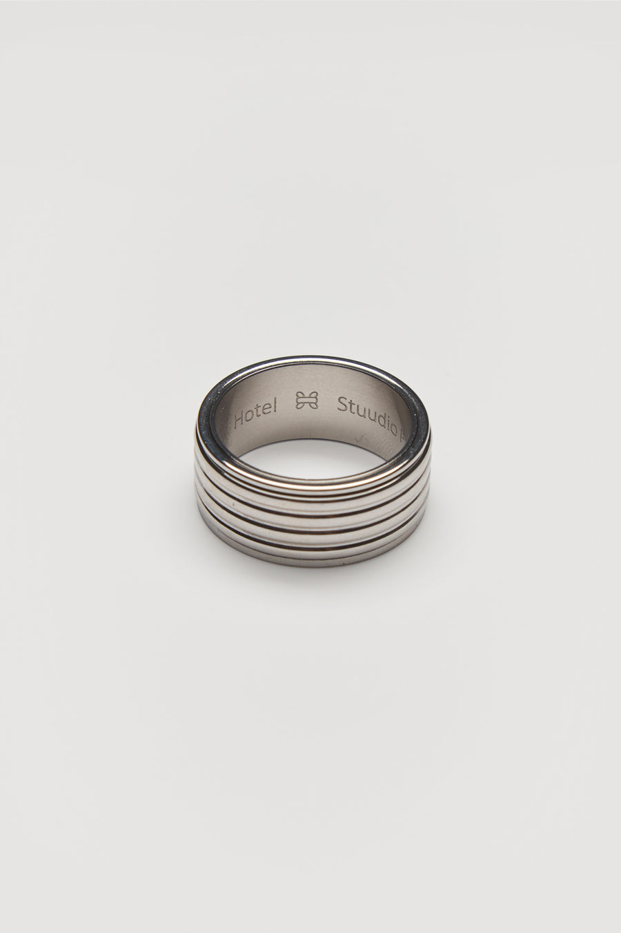 Stuudio Particular x Hotel SPINNER Ring