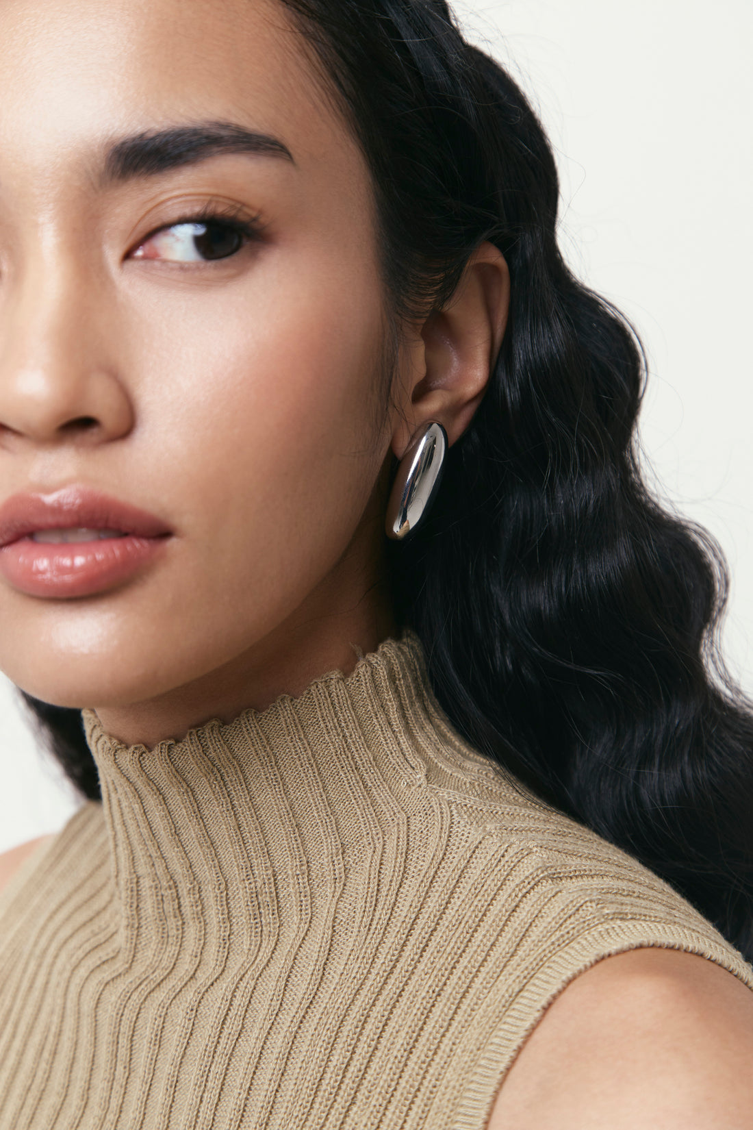 BEAM STUD Earrings