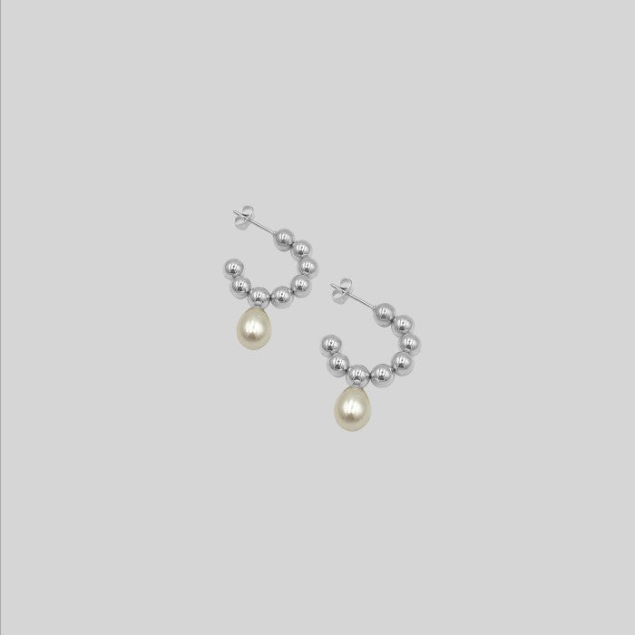 BEATRIX PEARL Earrings