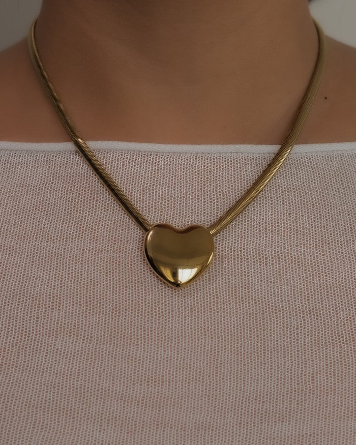 HEARTTHROB Necklace